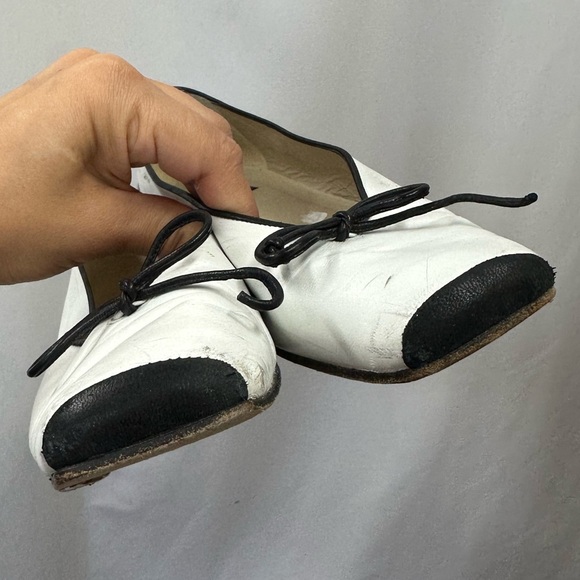 Stuart Weitzman white square toe heeled ballerina flats size 7.5 - Picture 5 of 9